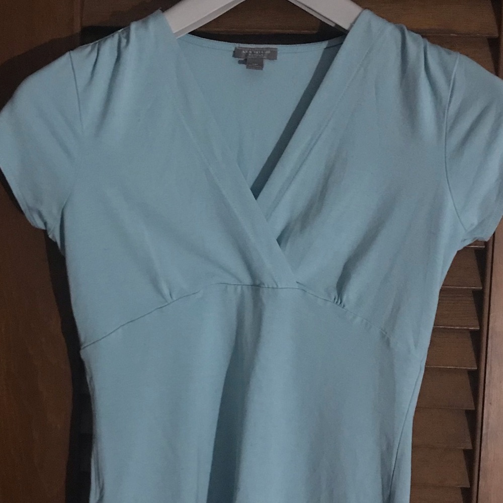 🦋ANN TAYLOR🦋short sleeve top EXTRA SMALL petite - Picture 4 of 4
